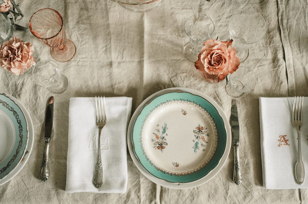 Plates laid with roses