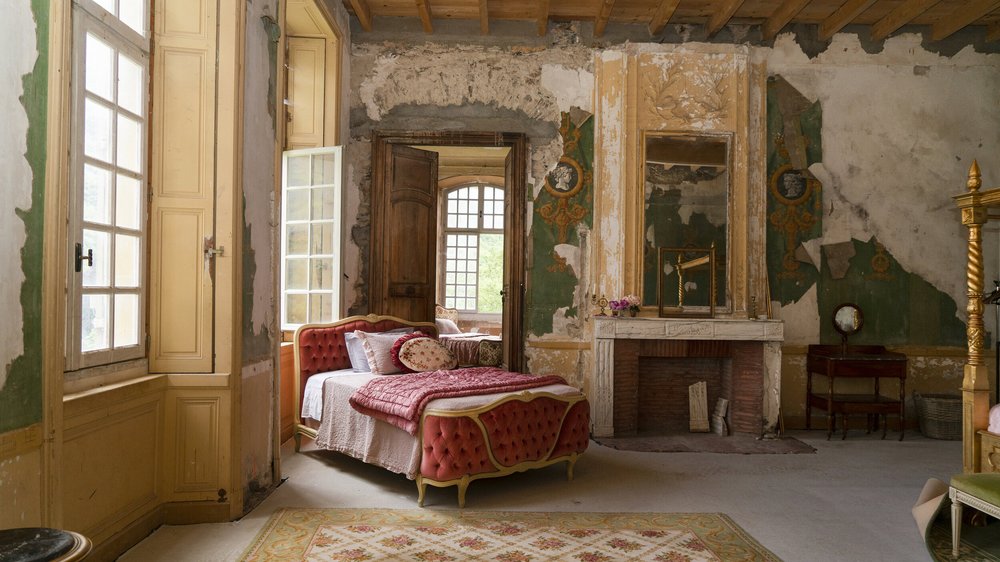 The Gold Suite, the four-poster bed