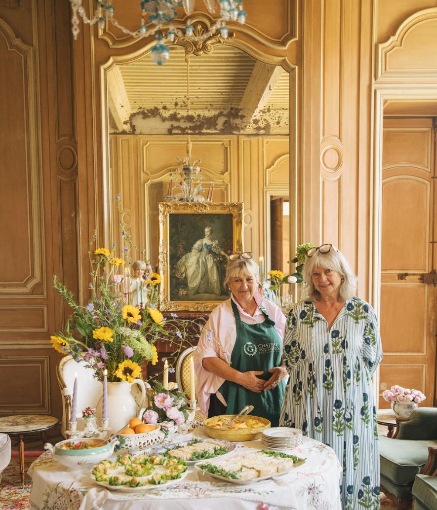 In the salon, flowers on the table