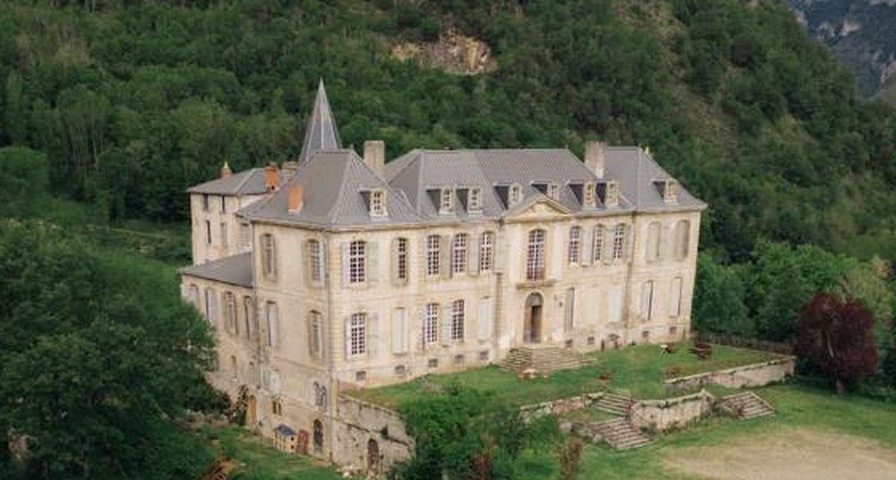 Château de Gudanes, front elevation