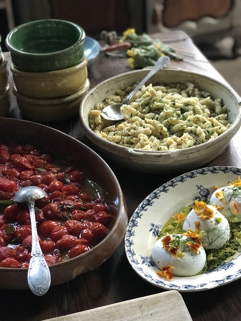 Roast tomatoes, pasta and eggs, for the table